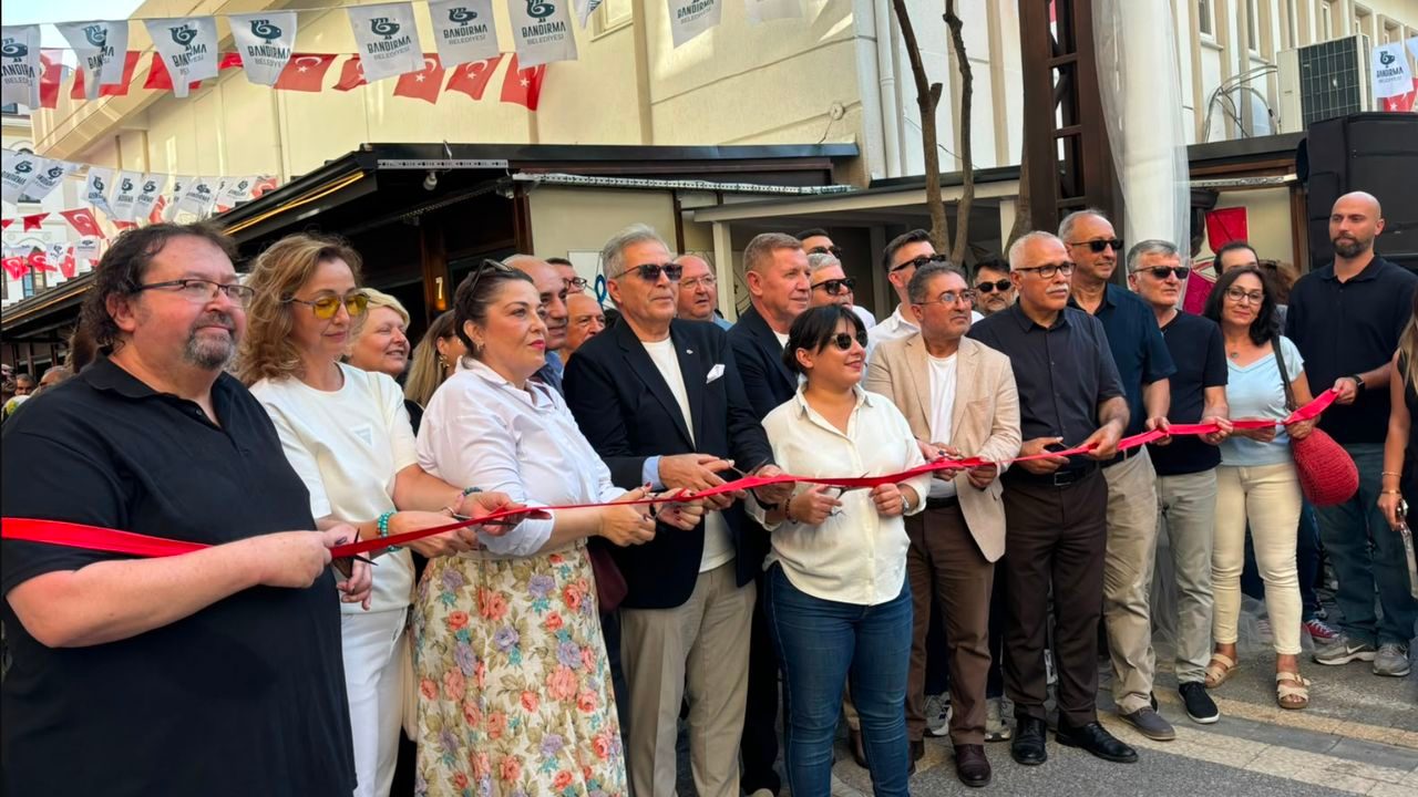 Bandırma Sanat Sokağı törenle açıldı